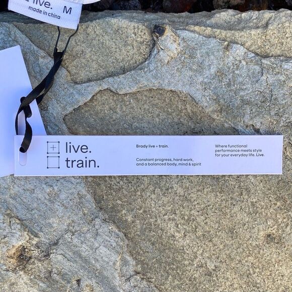 NWT New BRADY by Tom Brady Brand Black Short Sleeve T-Shirt. Medium NFL Football - Picture 10 of 12